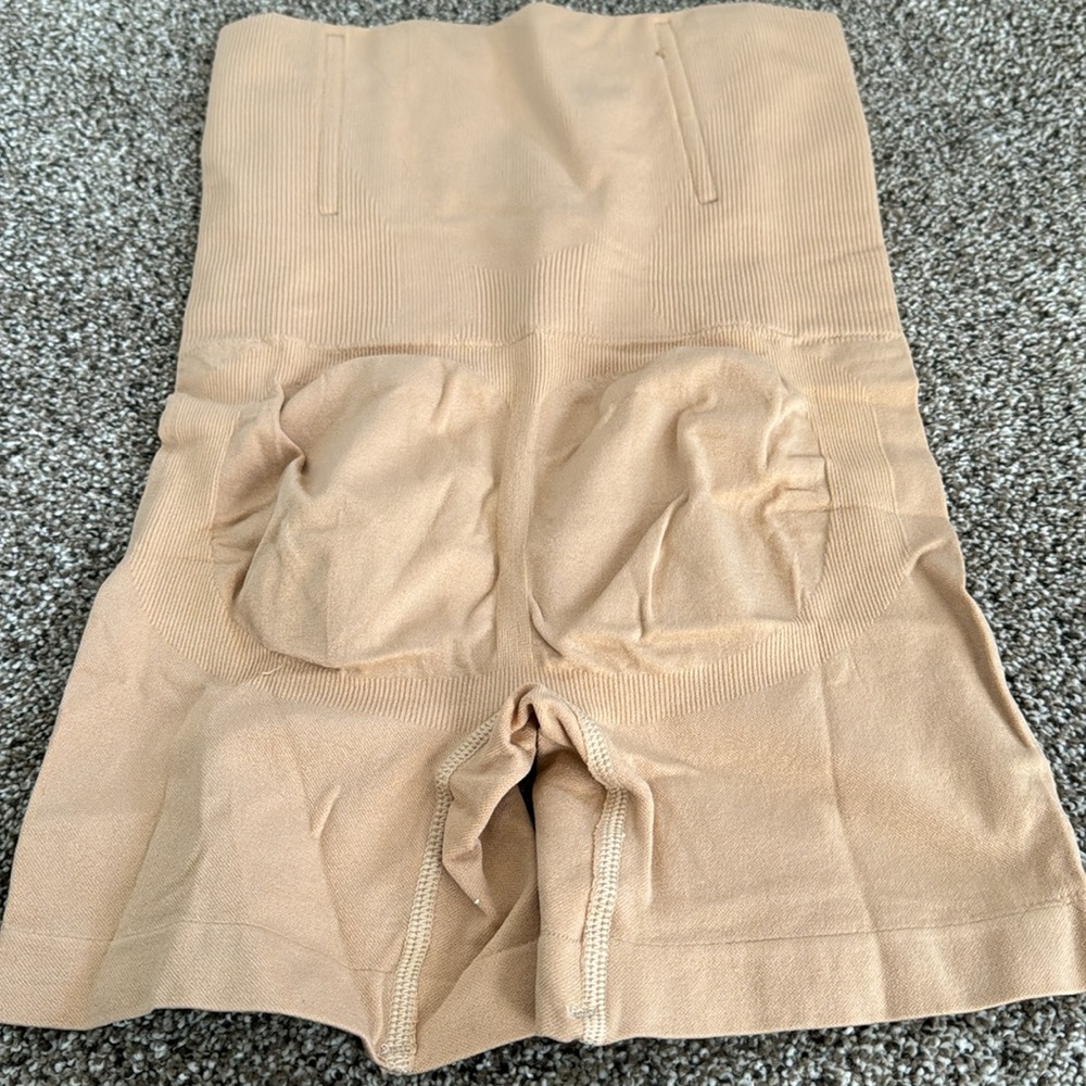 NWT Shapewear bodysuit tummy control S - Picture 8 of 8